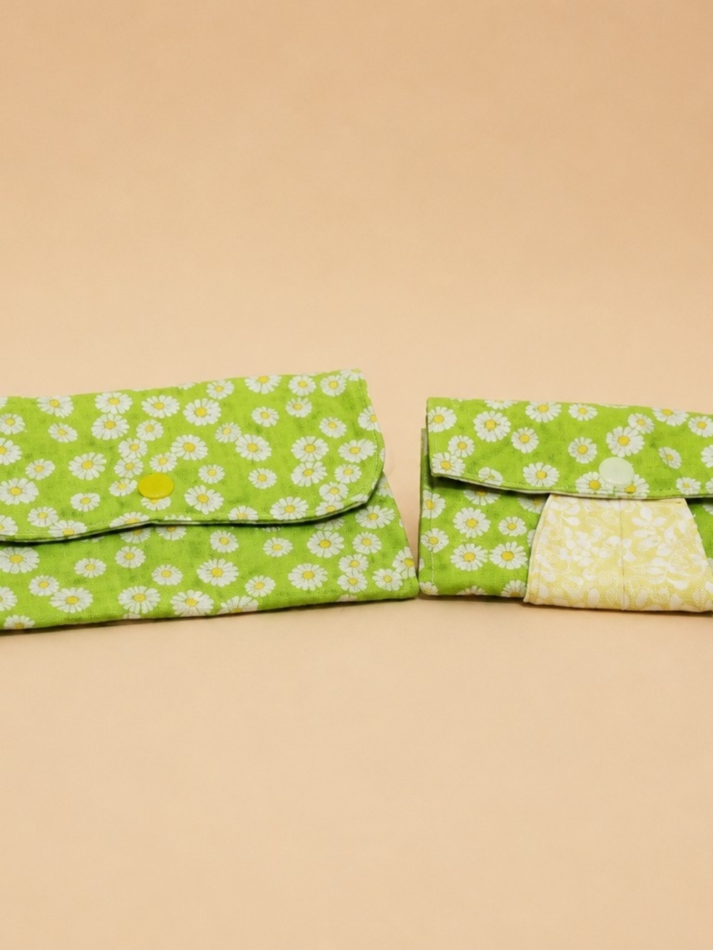 Handmade Green Daisy Print Fabric Wallets- Set of 2